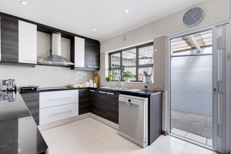 4 Bedroom Property for Sale in Edgemead Western Cape